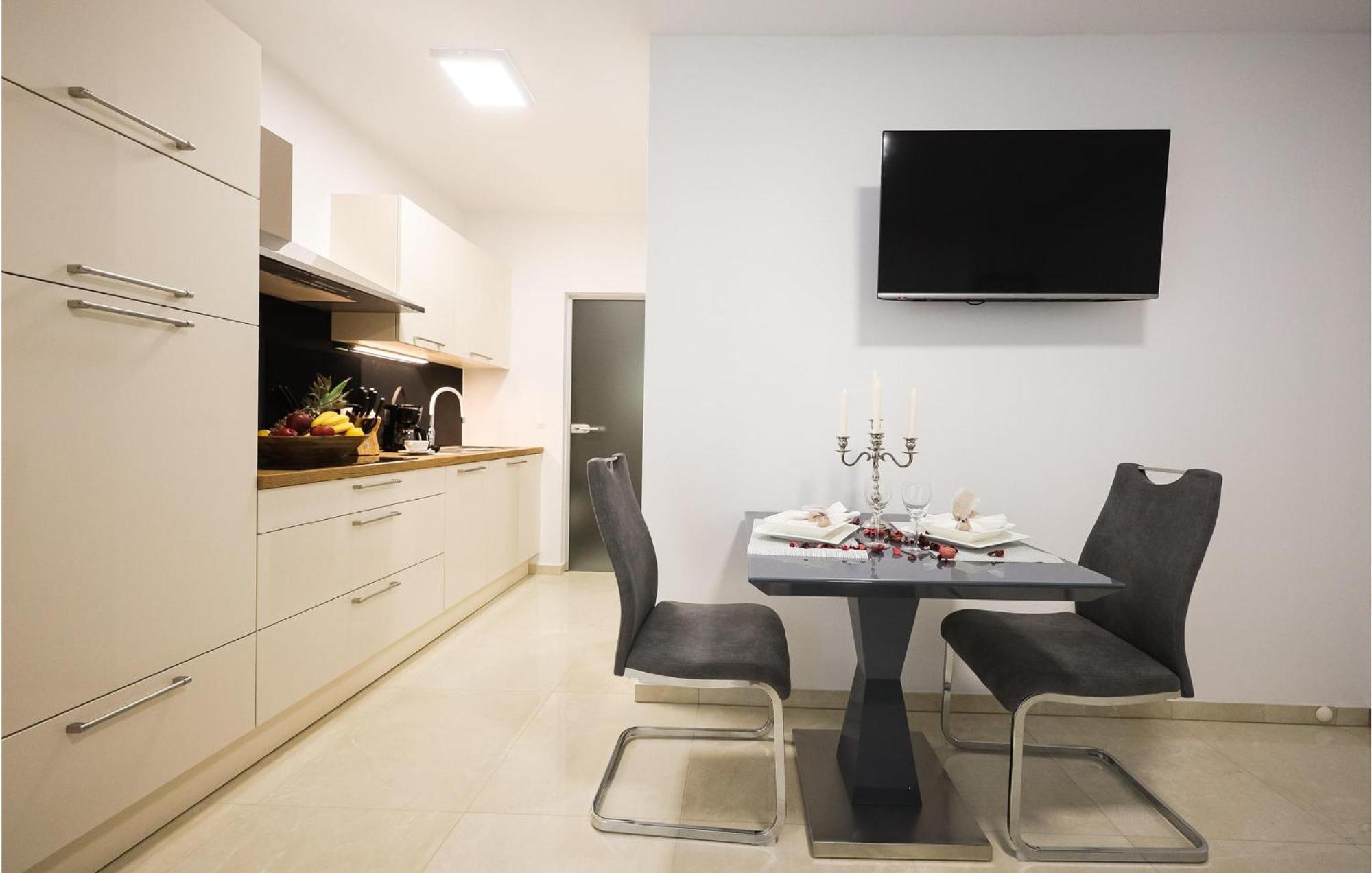Lovely Apartment In Zadar With Wifi Exterior foto