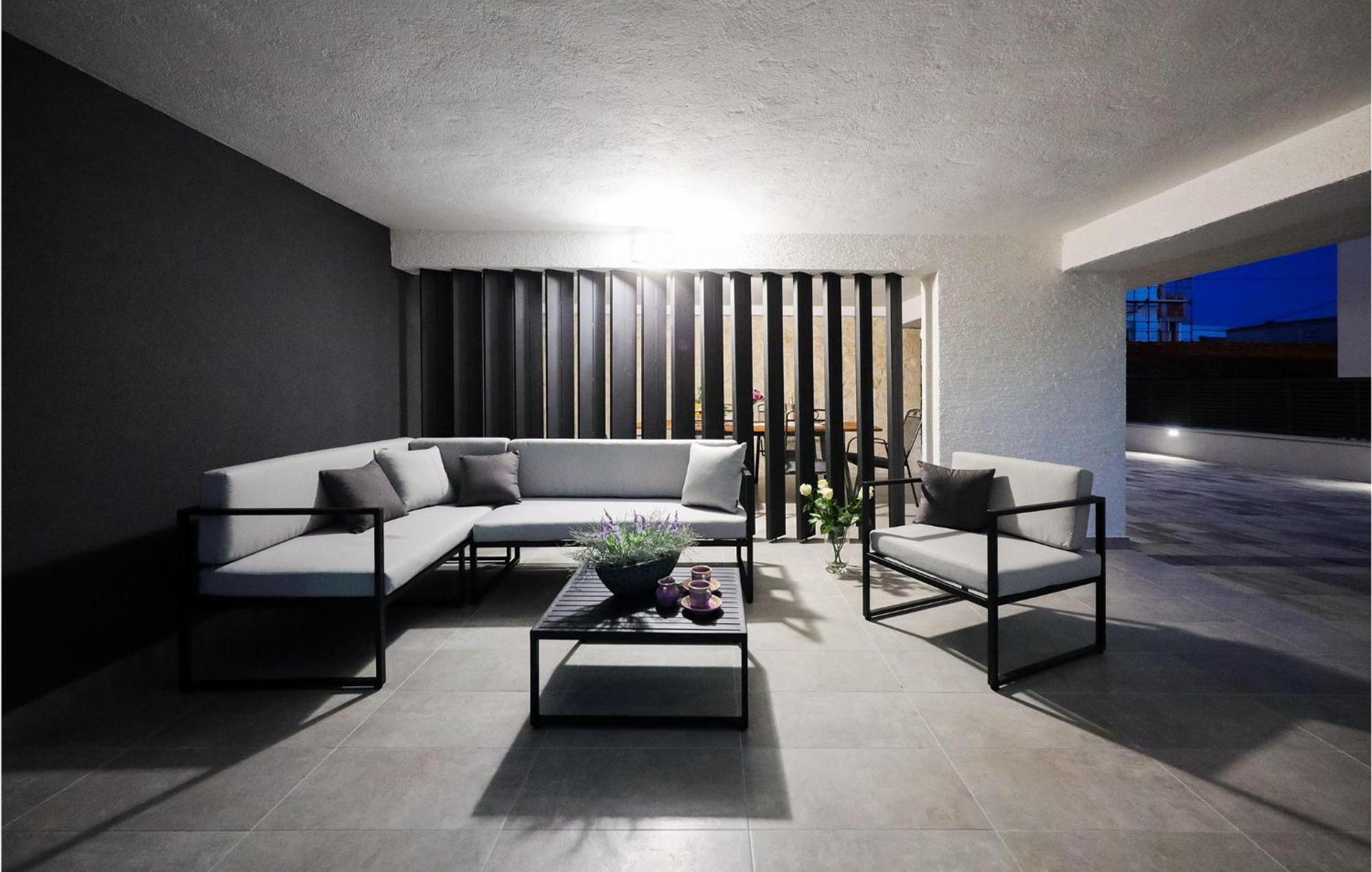 Lovely Apartment In Zadar With Wifi Exterior foto